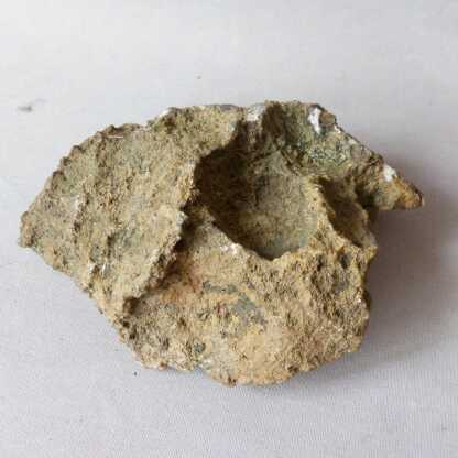 Géode d'améthyste, minéral, pierre semi précieuse, cabinet de curiosités