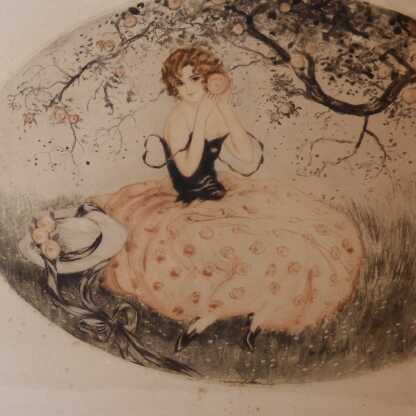 Gravure époque 1925, élégante femme au camélia, rose dans le goût de Louis IcartGravure époque 1925, élégante au camélia
