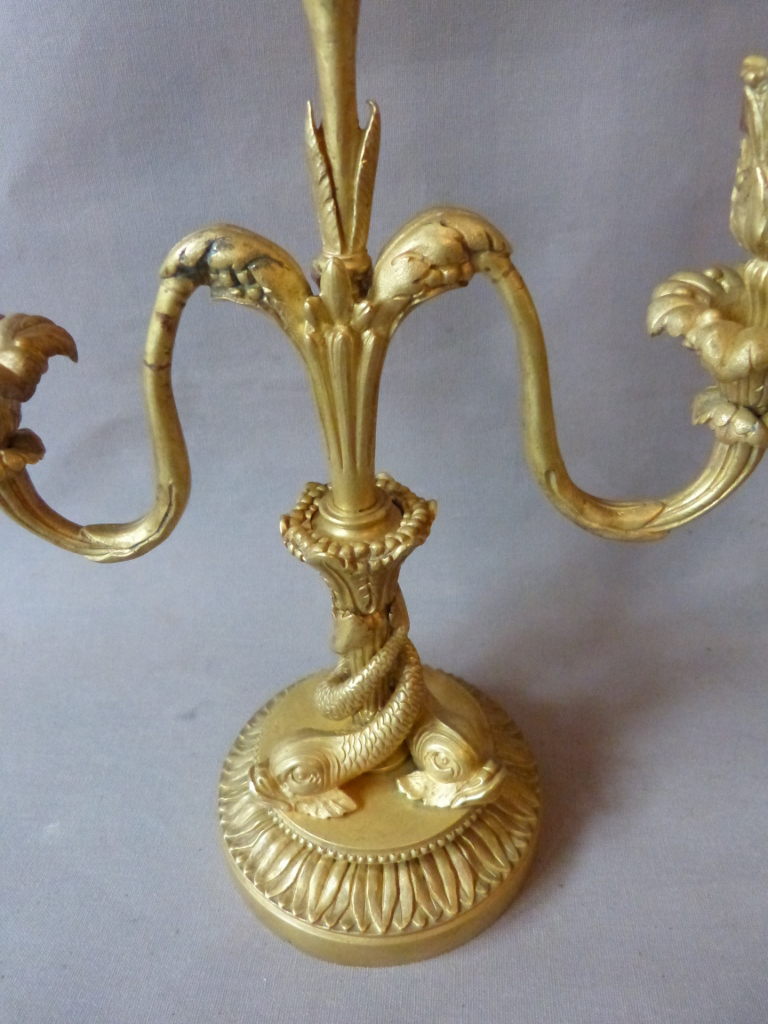 Paire De Chandeliers Aux Dauphins, 3 Branches, Bronze Doré époque Napoléon III