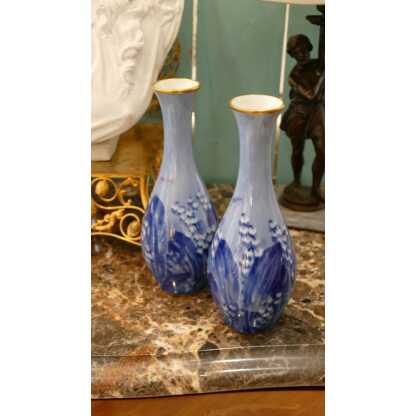 Paire De Vases Au Muguet, Porcelaine de Limoges Peinte à La Main, Vers 1920