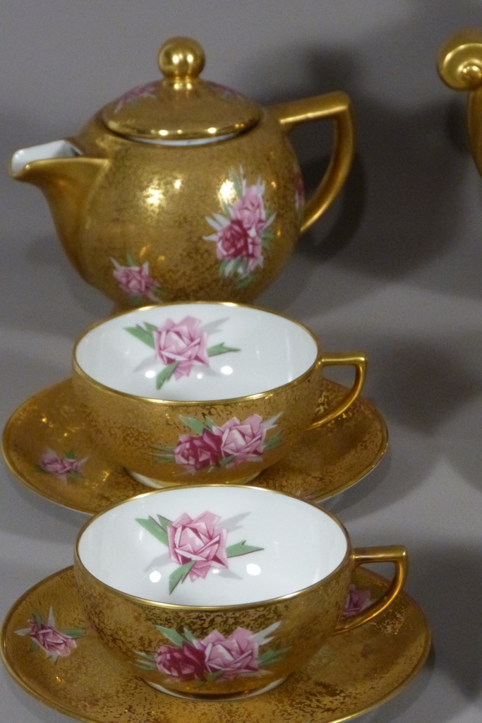 Service à café - thé porcelaine à fleurs & doré pour 8 - Le palais