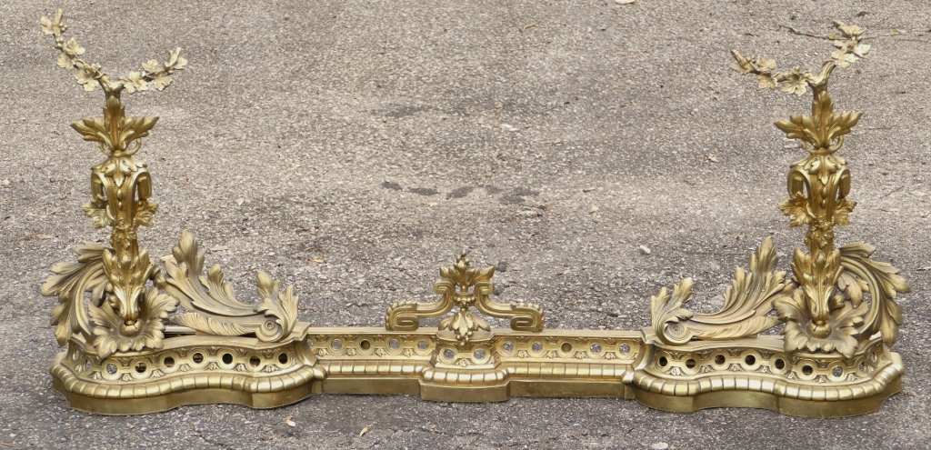 H 53 Cm !! Importante Devanture De Cheminée, Chenets Napoléon III En Bronze  Doré – Le Grenier d'Augustine – Antiquaire à Limoges