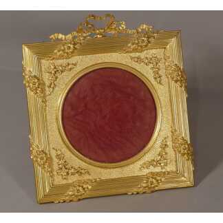 Ancien cadre baguette doré feuille 19 ème. French antique