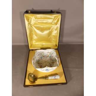 Service à Crème , Jatte et Louche En Porcelaine Fleurie, époque Début XX ème