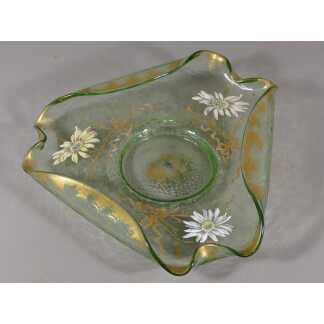 Montjoye, Legras, Coupe En Verre Polylobé émaillé De Fleurs Et Dorure