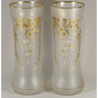 Paire De Vases En Verre Doré Et émaillé De Feuilles Et Fruits, époque 1900