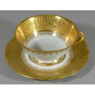 Tasse De Collection En Porcelaine De Limoges En Large Incrustation De Dorure