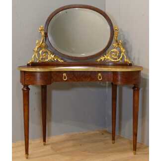 Coiffeuse Table De Toilette Forme Rognon, Loupe De Thuya Et Bronze Doré, Fin XIX ème