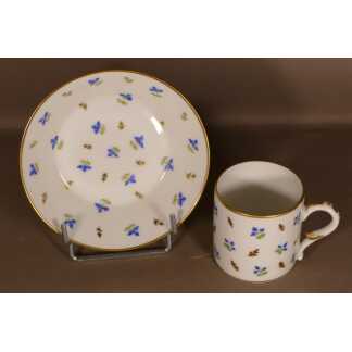 Bernardaud, Tasse Litron Aux Barbeaux, Porcelaine De Limoges, Ancienne Manufacture Royale