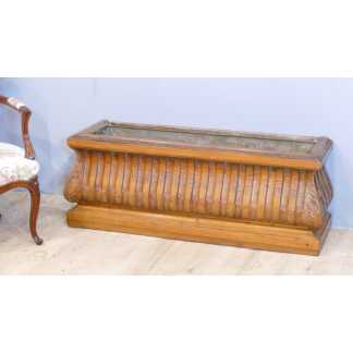 Grande Jardinière De Boiserie En Sapin Sculpté De Cannelures Et d'Acanthe, Fin XIX ème