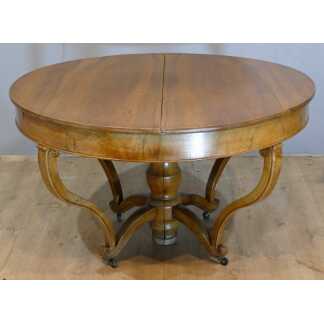 Table De Salle à Manger En Noyer d'époque Restauration Ovale à 3 Rallonges, XIX ème