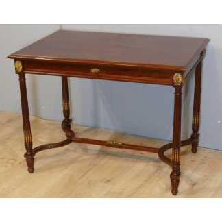 Bureau Table à écrire Style Louis XVI En Acajou Massif Et Placage De Loupe, époque XIX ème