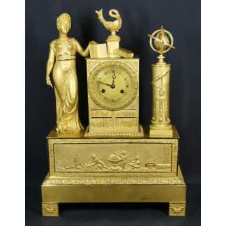 Uranie, Pendule Bronze Doré époque Empire à l'Allégorie De l'Astronomie Et De La Science, XIX