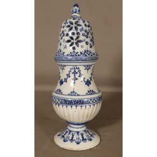 Moustiers XVIII ème, Saupoudreuse En Faïence Décor Bérain, Manufacture Clérissy