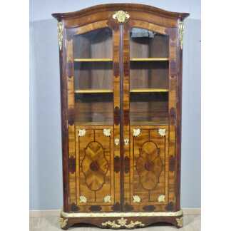 Vitrine Bibliothèque De Style Régence En Noyer, Palissandre Et Bronze Doré, époque XIX ème