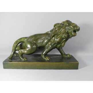 Le Lion, Terre Cuite Vernissée Verte , Sculpture Milieu XX ème