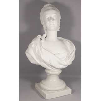 Marie Antoinette, Dauphine De France, Buste En Biscuit d'Après Boizot, 63.5 Cm De Haut