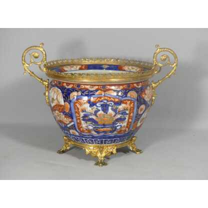 Cache Pot Imari En Porcelaine Et Monture Bronze Doré, époque XIX ème – Image 2