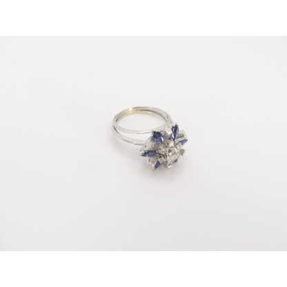 Bague Fleur En Or Blanc, Diamants Et Saphirs, époque 1950 – Image 6