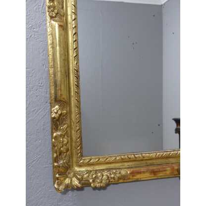 Miroir Louis XIV à Fronton En Résine Doré, époque 1970 – Image 11
