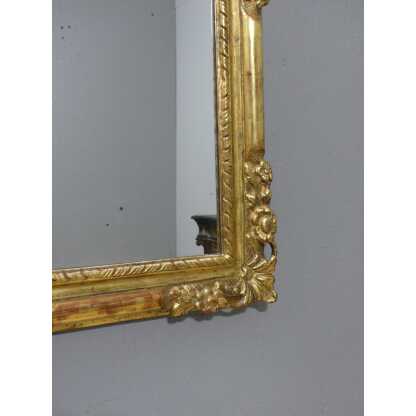 Miroir Louis XIV à Fronton En Résine Doré, époque 1970 – Image 10