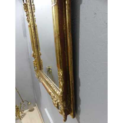Miroir Louis XIV à Fronton En Résine Doré, époque 1970 – Image 6