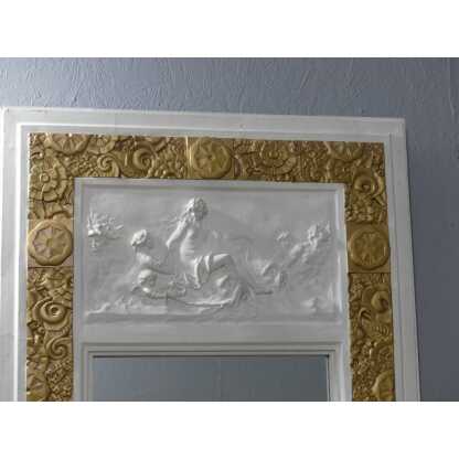 Trumeau Art Déco En Stuc Doré Et Bas Relief Scène à l'Antique Vers 1925 – Image 3
