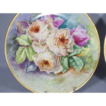 Les Roses, Paire De Plats Décoratifs En Porcelaine De Limoges Par Desgropes – Image 3