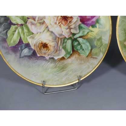 Les Roses, Paire De Plats Décoratifs En Porcelaine De Limoges Par Desgropes – Image 9