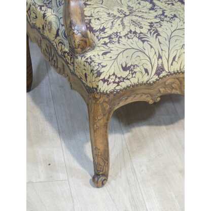 Large Fauteuil d'époque Régence En Noyer Richement Sculpté, Début XVIII ème Siècle – Image 8