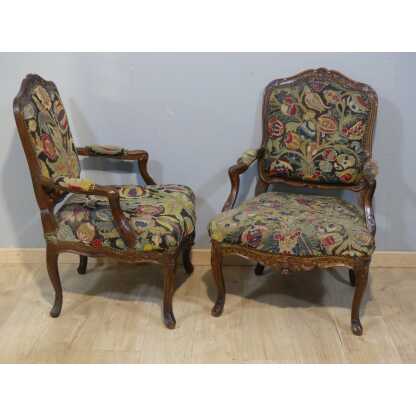 Paire De Fauteuils à La Reine En Noyer Sculpté Tapisserie d'Origine époque Louis XV, XVIII ème – Image 14