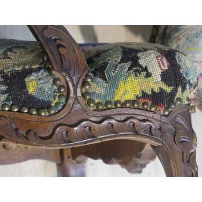Paire De Fauteuils à La Reine En Noyer Sculpté Tapisserie d'Origine époque Louis XV, XVIII ème – Image 7