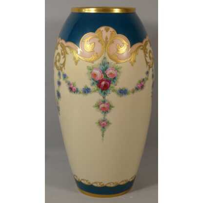 Grand Vase En Porcelaine De Limoges Aux Roses Et Myosotis, Décor Doré à l'Or Fin