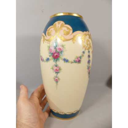 Grand Vase En Porcelaine De Limoges Aux Roses Et Myosotis, Décor Doré à l'Or Fin – Image 5