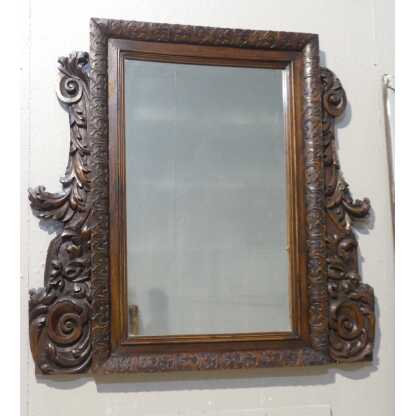 Miroir En Bois De Noyer Sculpté Aux Feuilles d'Acanthe, époque XIX ème