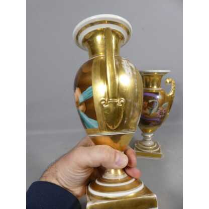 Paire De Vases Zeus, Leda, Aigle Et Cygne, Porcelaine Début XIX ème époque Restauration – Image 11