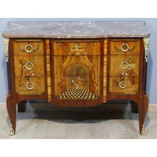 Commode Transition en marqueterie à décor de théâtre et personnages, époque XIX ème siècle