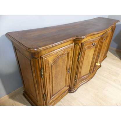 Enfilade de boiserie à ressaut d'époque Louis XV en chêne mouluré et sculpté, XVIII ème – Image 4