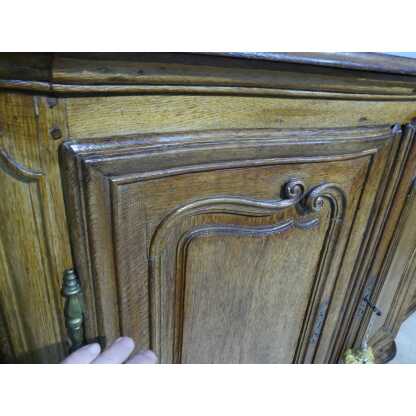 Enfilade de boiserie à ressaut d'époque Louis XV en chêne mouluré et sculpté, XVIII ème – Image 16