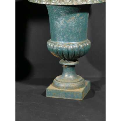 Paire de vases médicis de jardin en fonte, époque XIX ème – Image 11