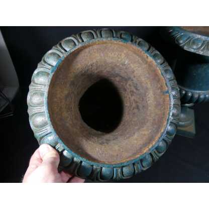 Paire de vases médicis de jardin en fonte, époque XIX ème – Image 9