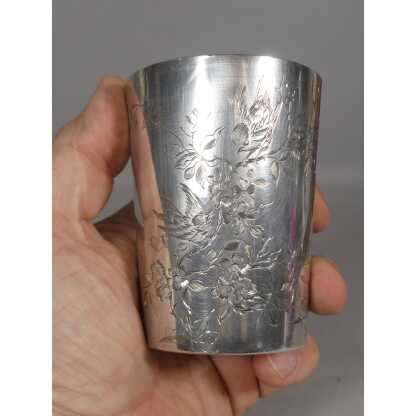 Grande timbale en argent massif décor ciselé de feuillages et oiseaux, époque fin XIX ème – Image 5