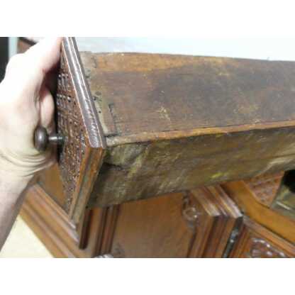 Buffet de chasse Régence en chêne sculpté et marbre, Flandres époque XVIII ème – Image 10