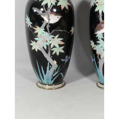Paire de vases en émail cloisonné aux oiseaux et branchages, Japon, fin XIX ème – Image 7