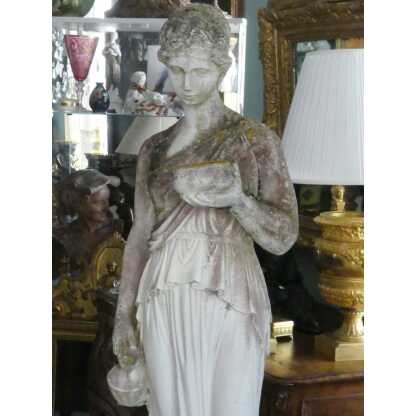 Hébé, grande sculpture de jardin en pierre ciment, déesse, époque début XX ème – Image 12