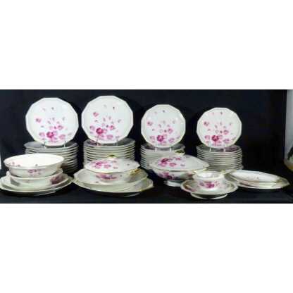 Roses et pétales, service porcelaine Limoges Bernardaud Art Déco pour 12 personnes