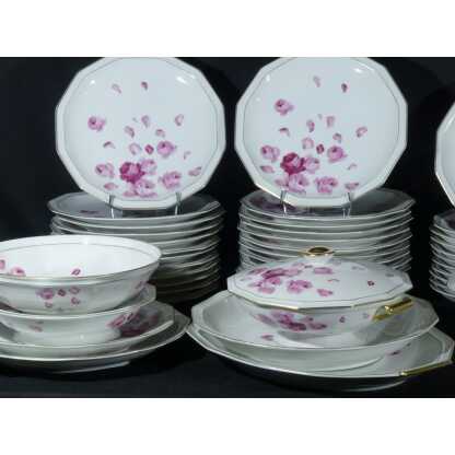 Roses et pétales, service porcelaine Limoges Bernardaud Art Déco pour 12 personnes – Image 13