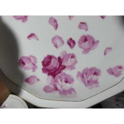 Roses et pétales, service porcelaine Limoges Bernardaud Art Déco pour 12 personnes – Image 3
