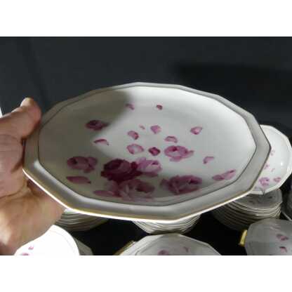 Roses et pétales, service porcelaine Limoges Bernardaud Art Déco pour 12 personnes – Image 6