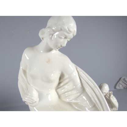 Paire de statuettes ou serre livres en faïence aux femmes Art Déco, vers 1930 – Image 4